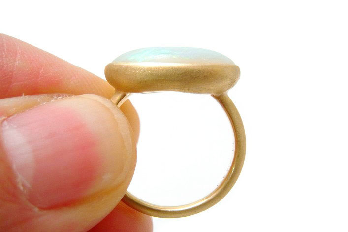 4.22ct オパールリング K18YG オパール リング 0.40CT オパール